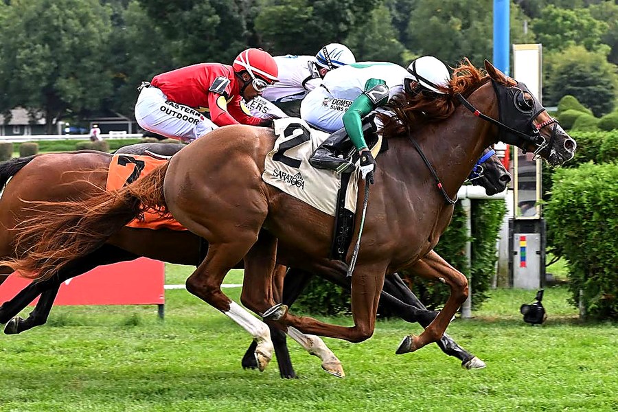 Kipros winning at Saratoga